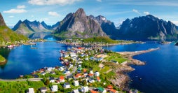 Norway Full Circle: Fjords & Lofoten